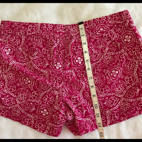 NWOT OLD NAVY Cute Red and White Short Shorts - Picture 5 of 5